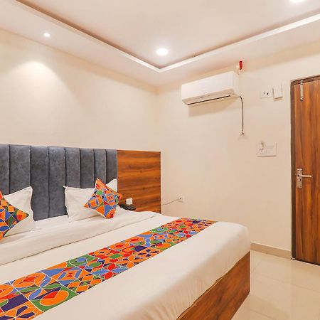 Fabhotel Rachna Palace And Banquets - Nr Lekhraj Metro Station Lucknow Buitenkant foto